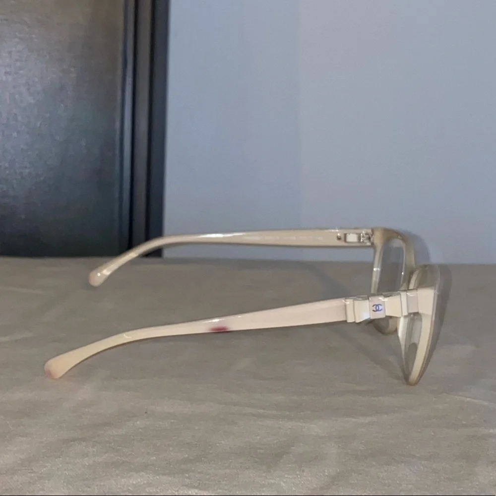 Chanel nude frames - Picture 14 of 15